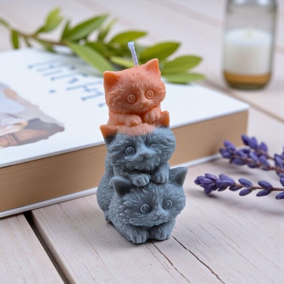 Handmade ✦ Soy Wax Candle ✦ Stacked Cat Trio Pumpkin Pie Cinnamon Scent NWT - Picture 1 of 8